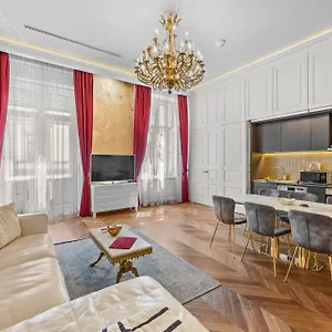 https://count-zrinyi-street-apartment.inbudapesthotels.com